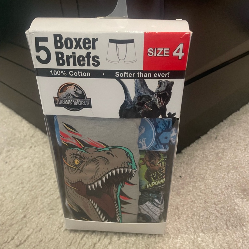 NWT Jurassic World Boys Boxer Briefs, Size 4